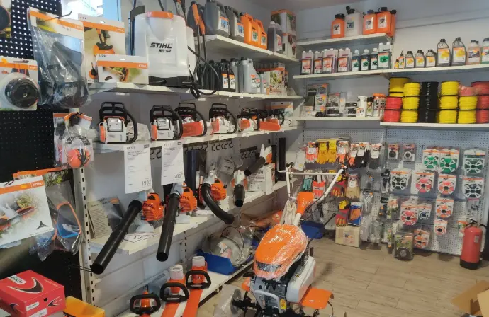 Interior de la tienda Gardentec21